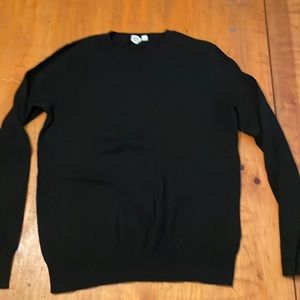 Gap sweater size medium